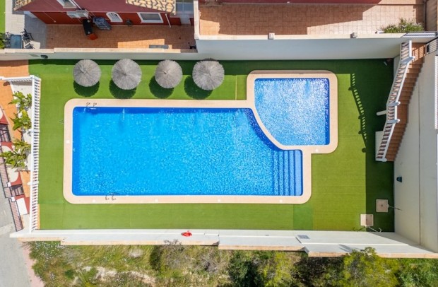 Revente - Villa Detached - Villamartin - PAU 26