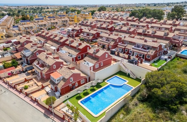 Revente - Villa Detached - Villamartin - PAU 26