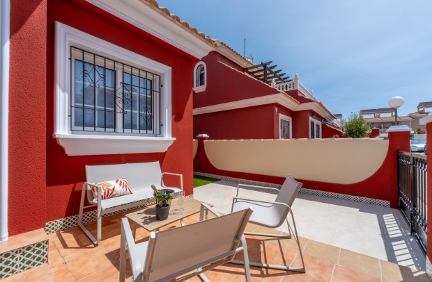 Revente - Villa Detached - Villamartin - PAU 26