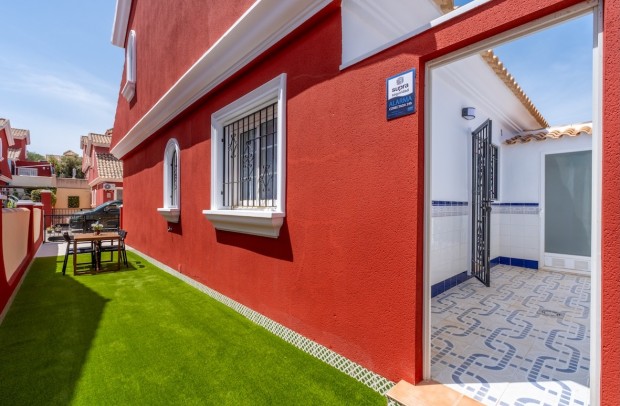 Revente - Villa Detached - Villamartin - PAU 26