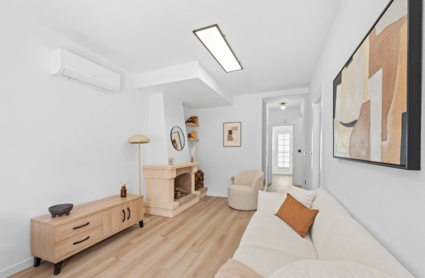 Revente - Villa Detached - Villamartin - PAU 26
