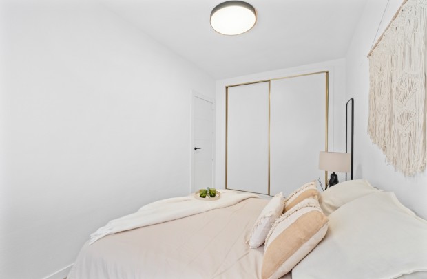 Revente - Villa Detached - Villamartin - PAU 26