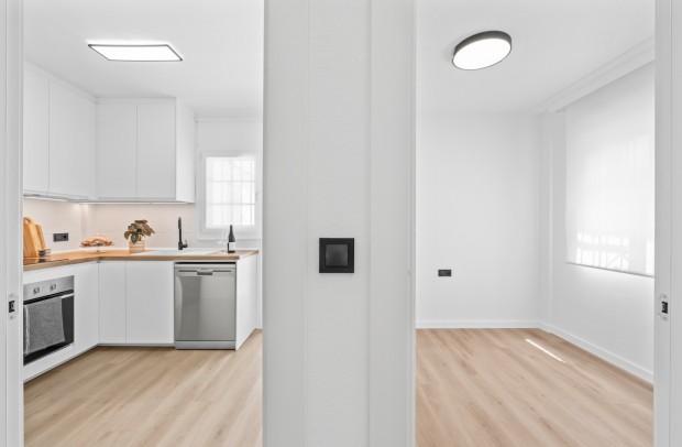 Revente - Villa Detached - Villamartin - PAU 26