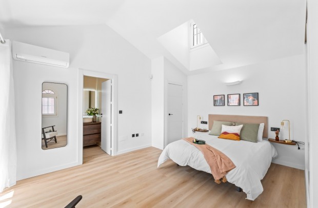 Revente - Villa Detached - Villamartin - PAU 26