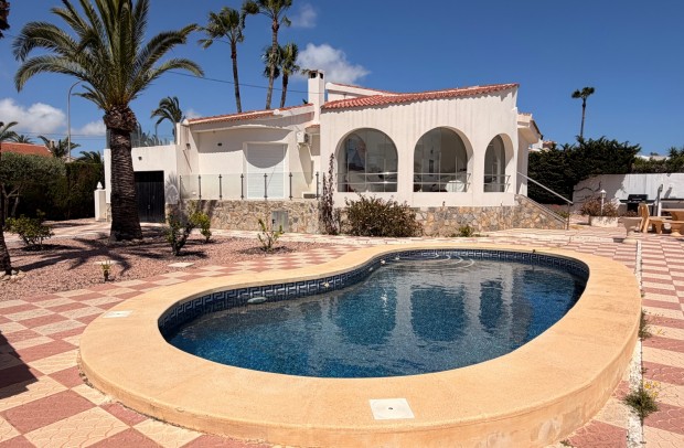 Revente - Villa Detached - Ciudad Quesada