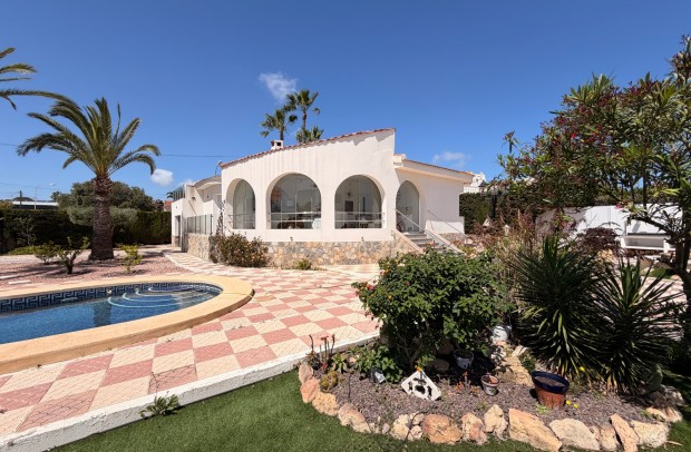 Revente - Villa Detached - Ciudad Quesada