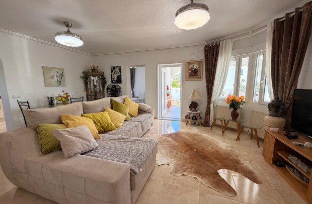 Revente - Villa Detached - Ciudad Quesada