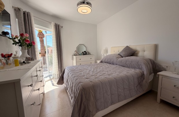 Revente - Villa Detached - Ciudad Quesada