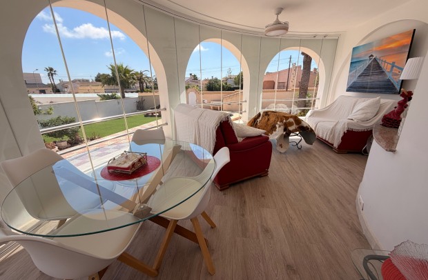 Revente - Villa Detached - Ciudad Quesada