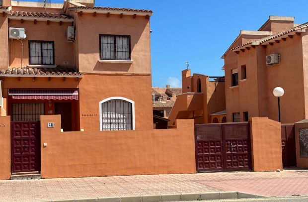 Revente - Apartment - Torrevieja - Aguas Nuevas