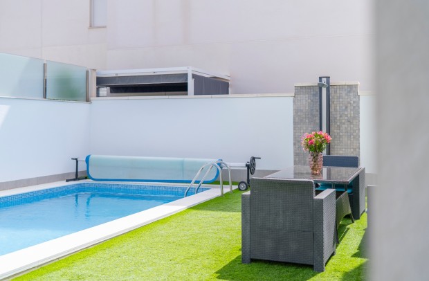 Revente - Villa Detached - Torrevieja