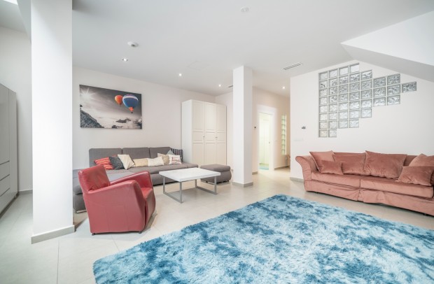 Revente - Villa Detached - Torrevieja