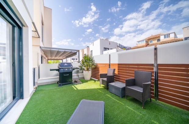 Revente - Villa Detached - Torrevieja
