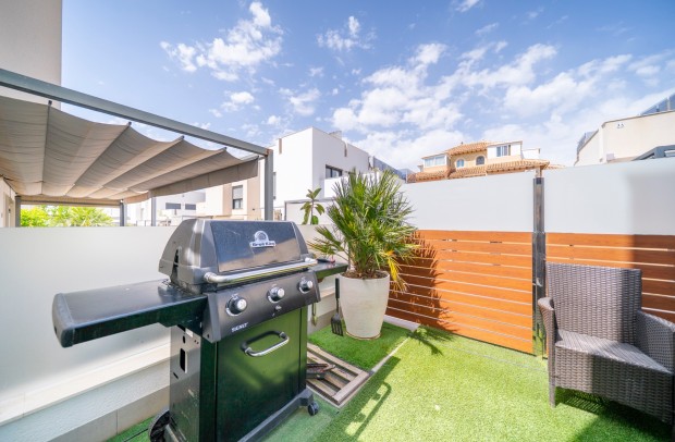 Revente - Villa Detached - Torrevieja