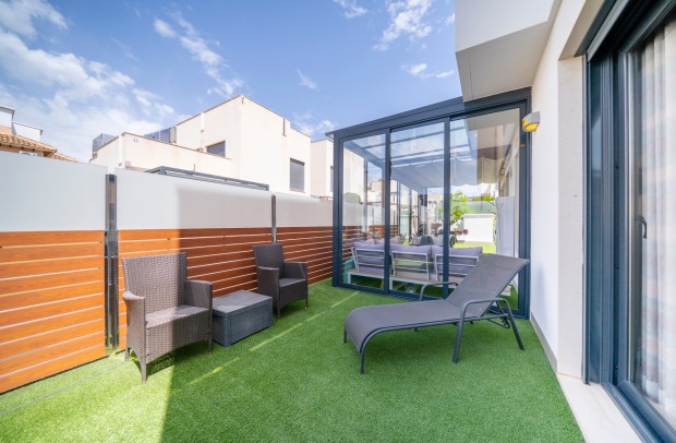 Revente - Villa Detached - Torrevieja