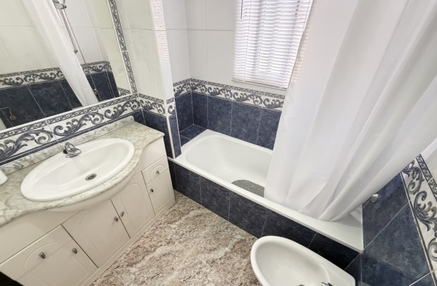 Revente - Townhouse - Villamartin - Villamartín
