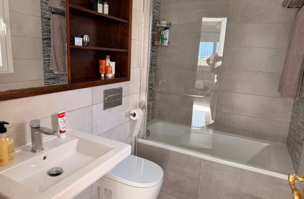 Resale - Townhouse - Ciudad Quesada
