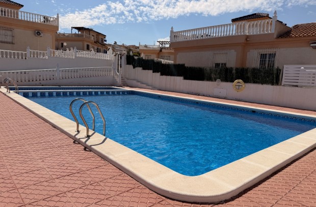 Resale - Townhouse - Ciudad Quesada