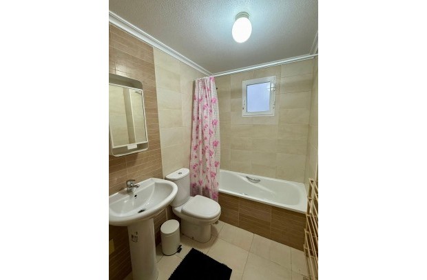 Resale - Apartment - Formentera del Segura
