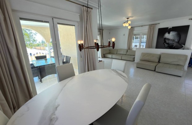 Resale - Villa Detached - Ciudad Quesada - Urbanizaciones