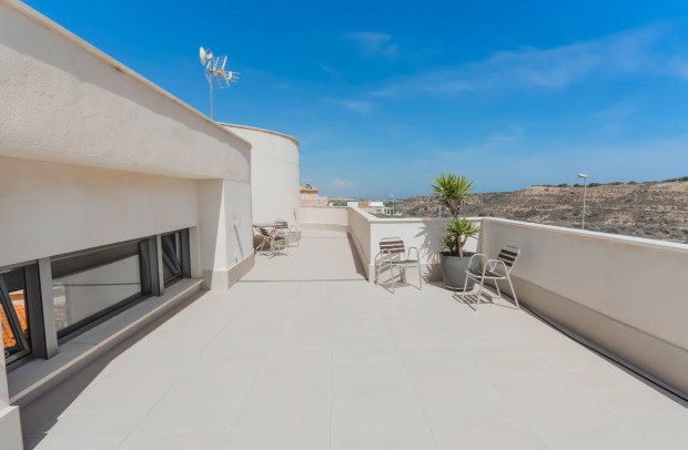Resale - Villa Detached - Ciudad Quesada