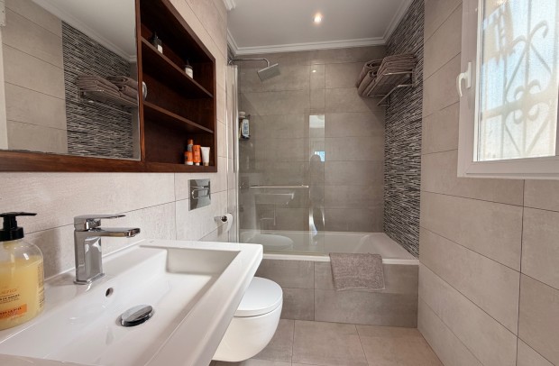 Resale - Townhouse - Ciudad Quesada
