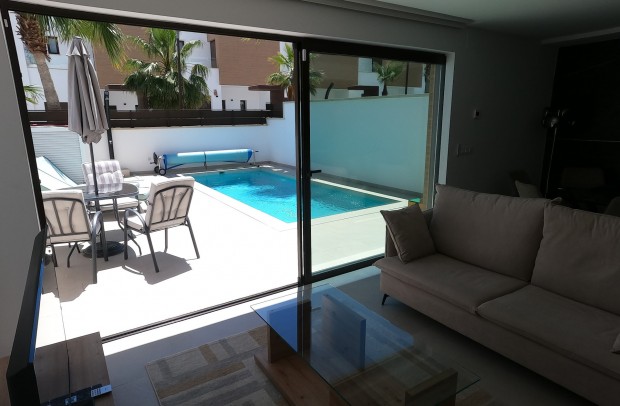 Revente - Villa Detached - Algorfa - La Finca Golf Resort