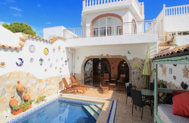 Reventa - Villa Detached - La Zenia