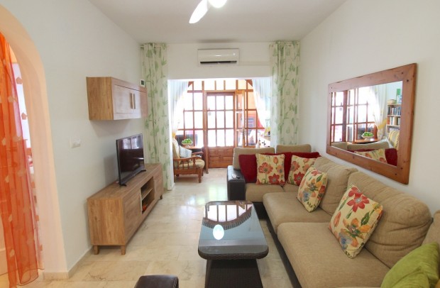 Reventa - Villa Detached - La Zenia