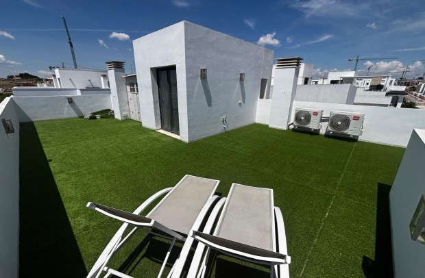 Revente - Villa Detached - Ciudad Quesada