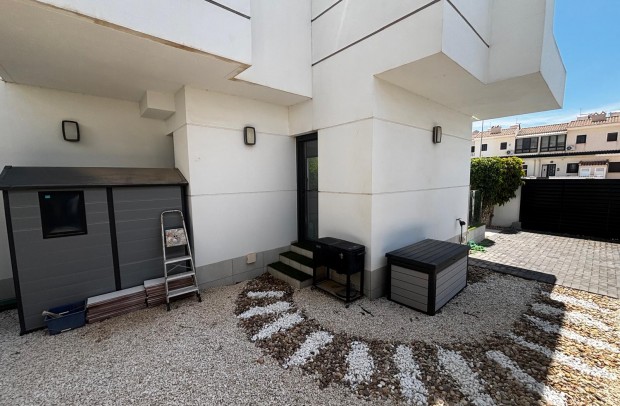 Revente - Villa Detached - Ciudad Quesada