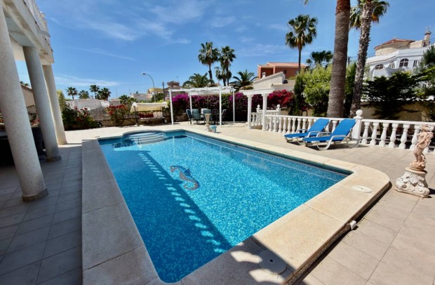 Reventa - Villa Detached - Ciudad Quesada