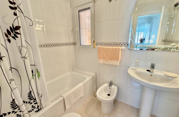 Revente - Villa Detached - Benimar