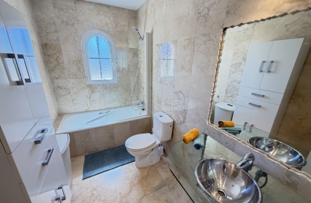 Resale - Townhouse - Las Ramblas Golf