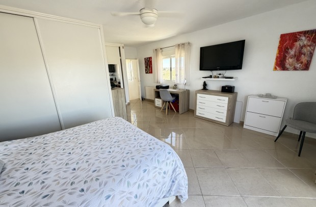 Resale - Townhouse - San Miguel de Salinas