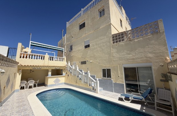 Resale - Townhouse - San Miguel de Salinas
