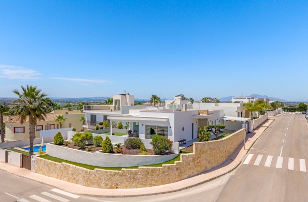 Revente - Villa Detached - La Marina