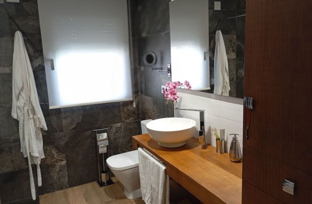 Resale - Villa Detached - Daya Nueva