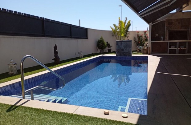Resale - Villa Detached - Daya Nueva