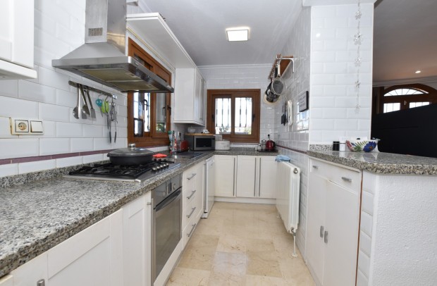 Revente - Villa Detached - Algorfa - La Finca Golf Resort