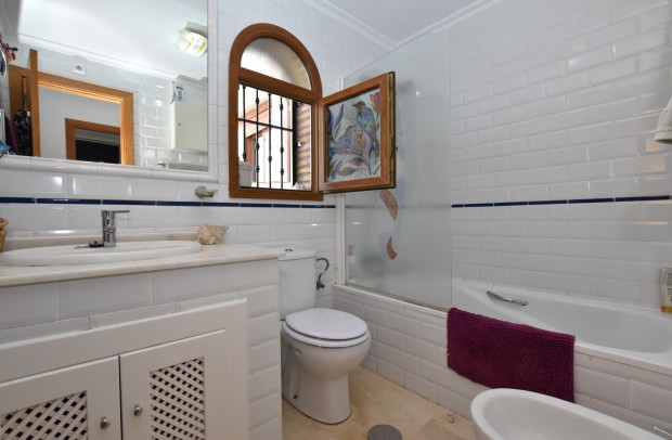 Revente - Villa Detached - Algorfa - La Finca Golf Resort