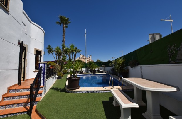 Revente - Villa Detached - Algorfa - La Finca Golf Resort