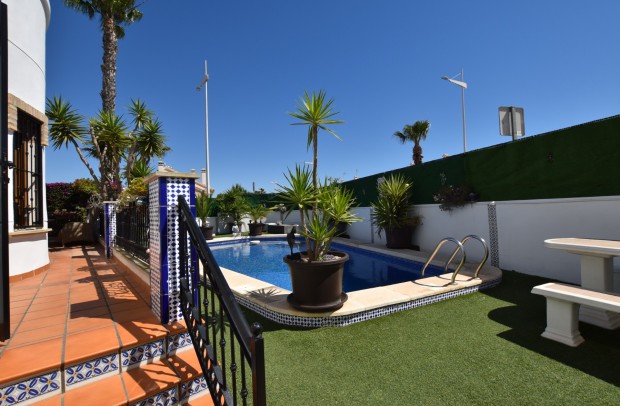 Revente - Villa Detached - Algorfa - La Finca Golf Resort