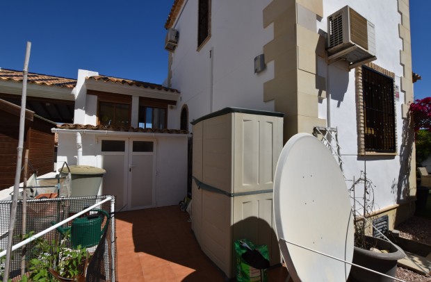 Revente - Villa Detached - Algorfa - La Finca Golf Resort