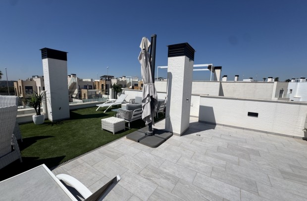 Resale - Villa Detached - Lomas De Cabo Roig