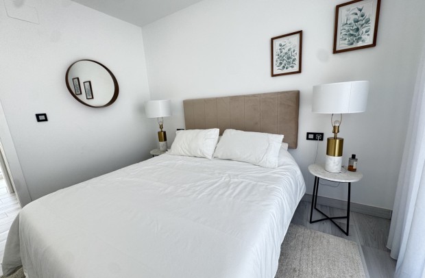 Resale - Villa Detached - Lomas De Cabo Roig