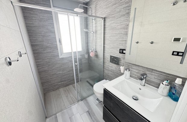 Resale - Villa Detached - Lomas De Cabo Roig