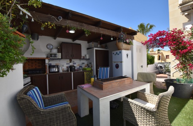 Resale - Villa Detached - Algorfa - La Finca Golf Resort