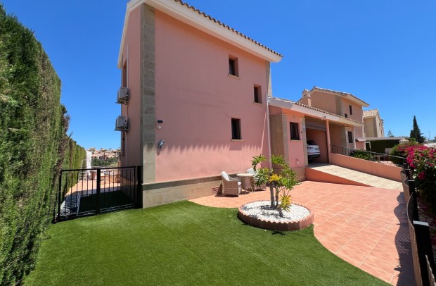 Revente - Villa Detached - Algorfa - La Finca Golf Resort