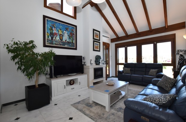 Revente - Villa Detached - Algorfa - La Finca Golf Resort